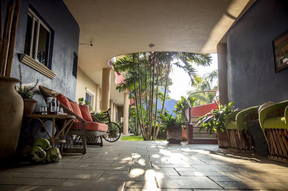 Hotel Casa Misifus à Barra de Navidad Extérieur photo